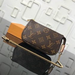 Louis Vuitton  mini clutch bag accessories small handbag 15.5×10.5x4cm