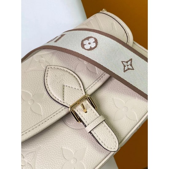 Louis Vuitton Monogram Emreinte Messager Bag M46388